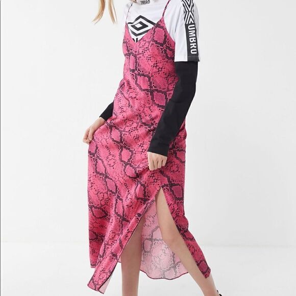 Urban outfitters snake print slip maxi dress in pink size medium - Picture 5 of 10